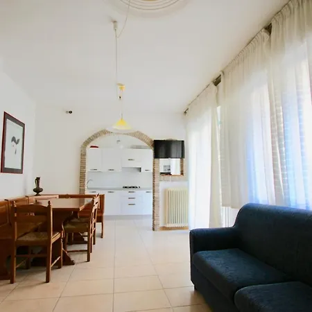 Flaminia Apartament *